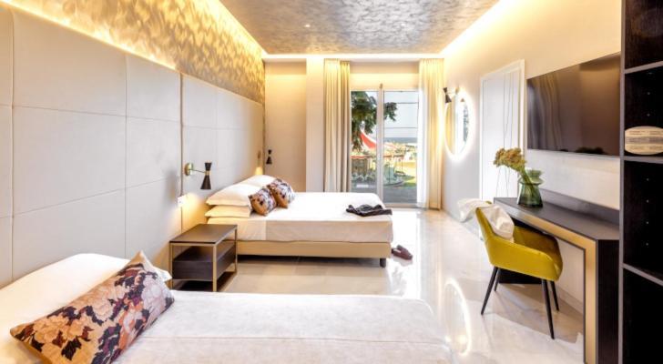 Hotel Mondial Rimini Eksteriør bilde