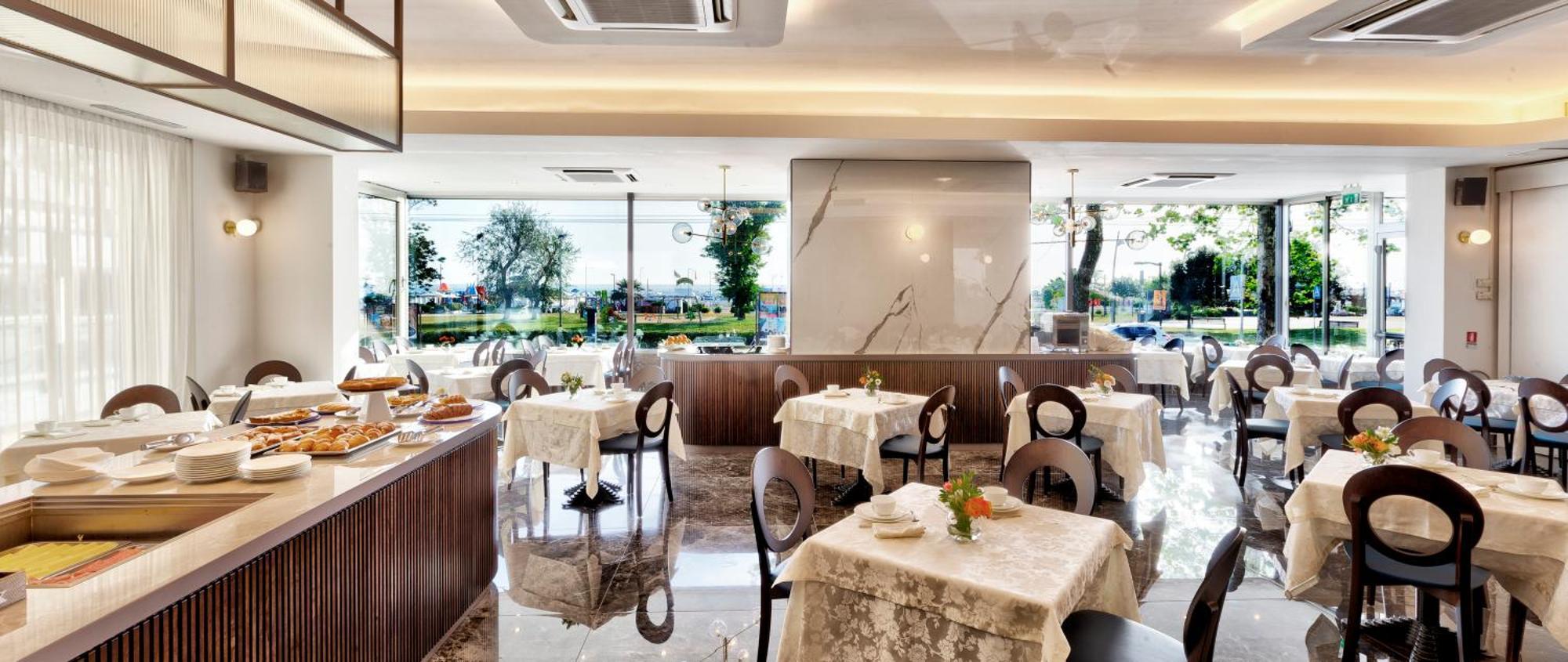 Hotel Mondial Rimini Eksteriør bilde